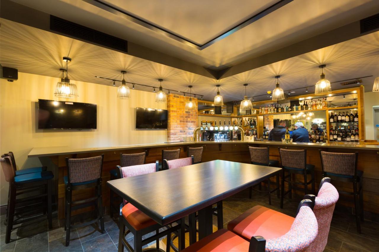 Castle Varagh Hotel & Bar Castlepollard Exterior photo